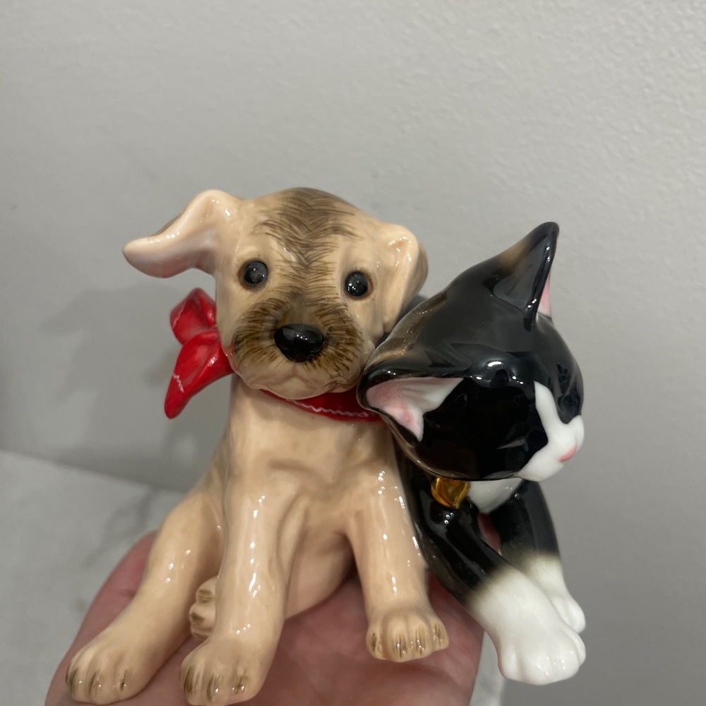 Charming Tan Dog and Black Cat Figurine